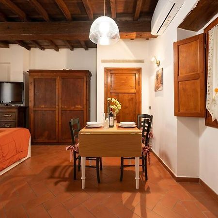 Keys Of Italy - Corsob 9 - Florentine Studio Close To Palazzo Vecchio Florenz Exterior foto